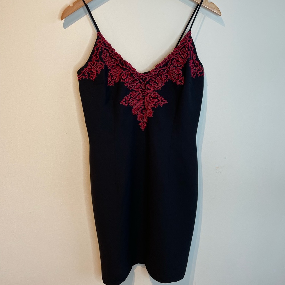 Vintage Size M Black and Red Dress